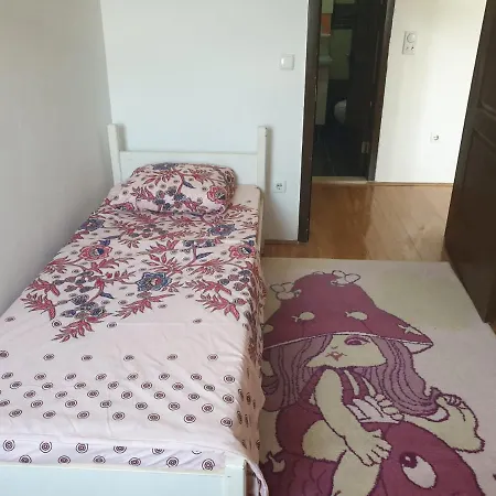 Lueks * Скоп'є